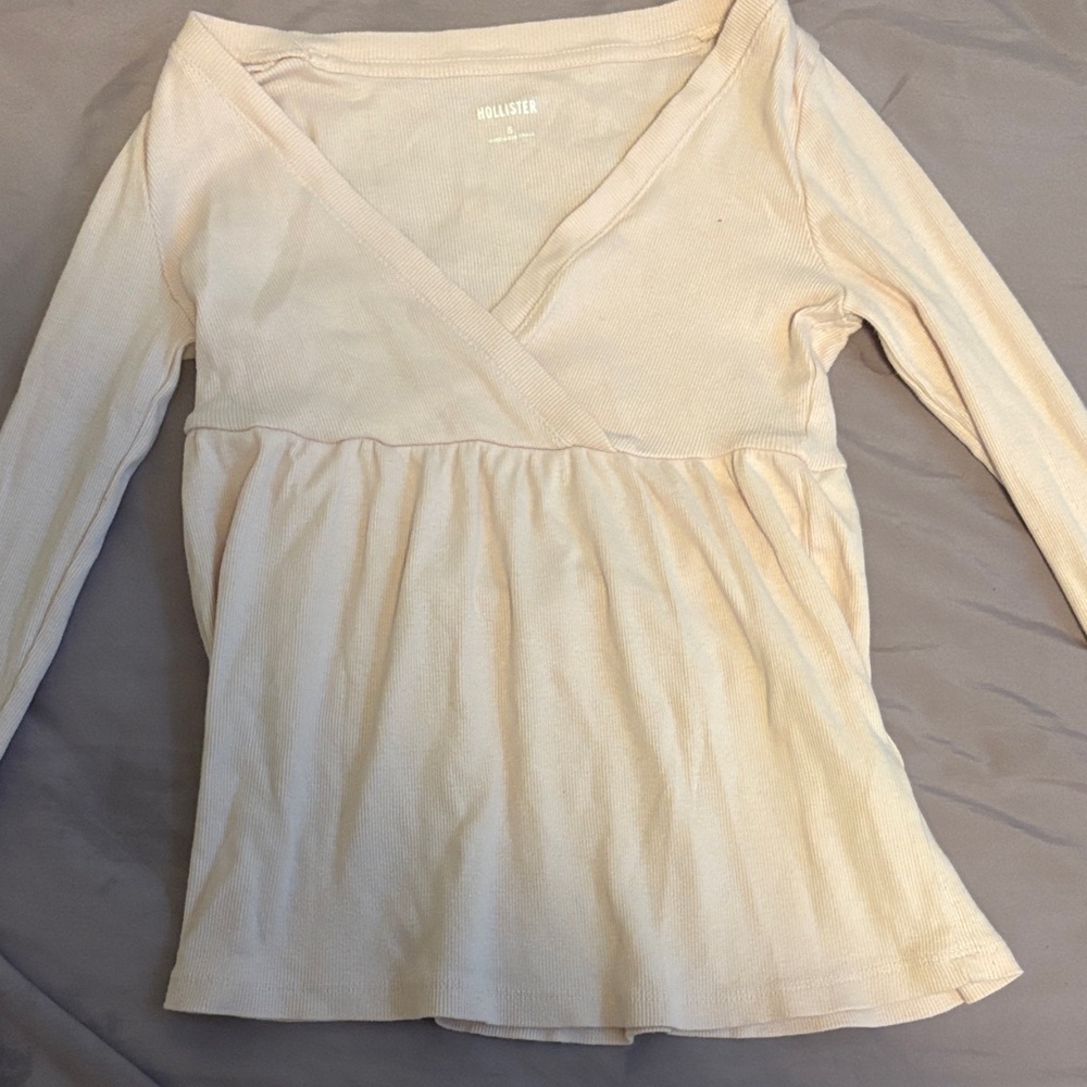 Hollister Women's front wrap babydoll top